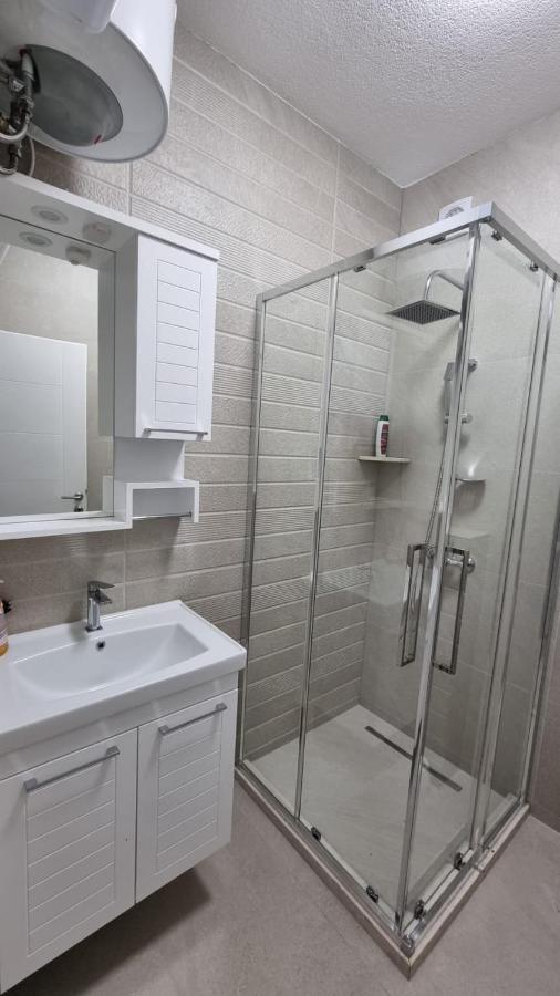 Elan Luxury Apartments & Rooms พลาฟ ภายนอก รูปภาพ
