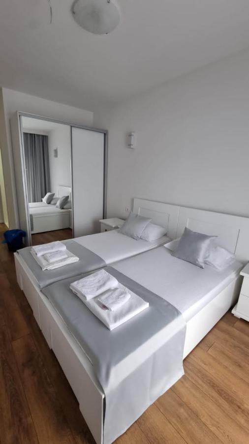 Elan Luxury Apartments & Rooms พลาฟ ภายนอก รูปภาพ