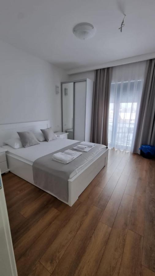 Elan Luxury Apartments & Rooms พลาฟ ภายนอก รูปภาพ